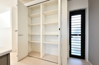 ユニエクセラン舞の里 2号地 パントリー